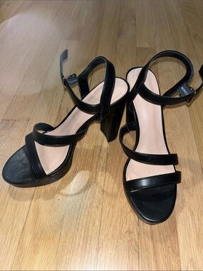 Chunky Black Strappy High Heel Sandals with Ankle Strap